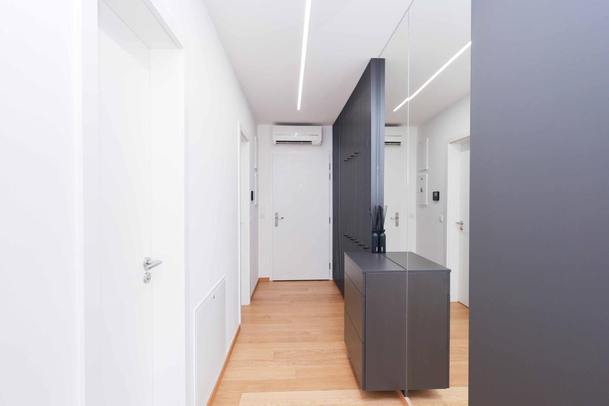 Downtown Luxe Retreat- Konventna Daire Bratislava Dış mekan fotoğraf