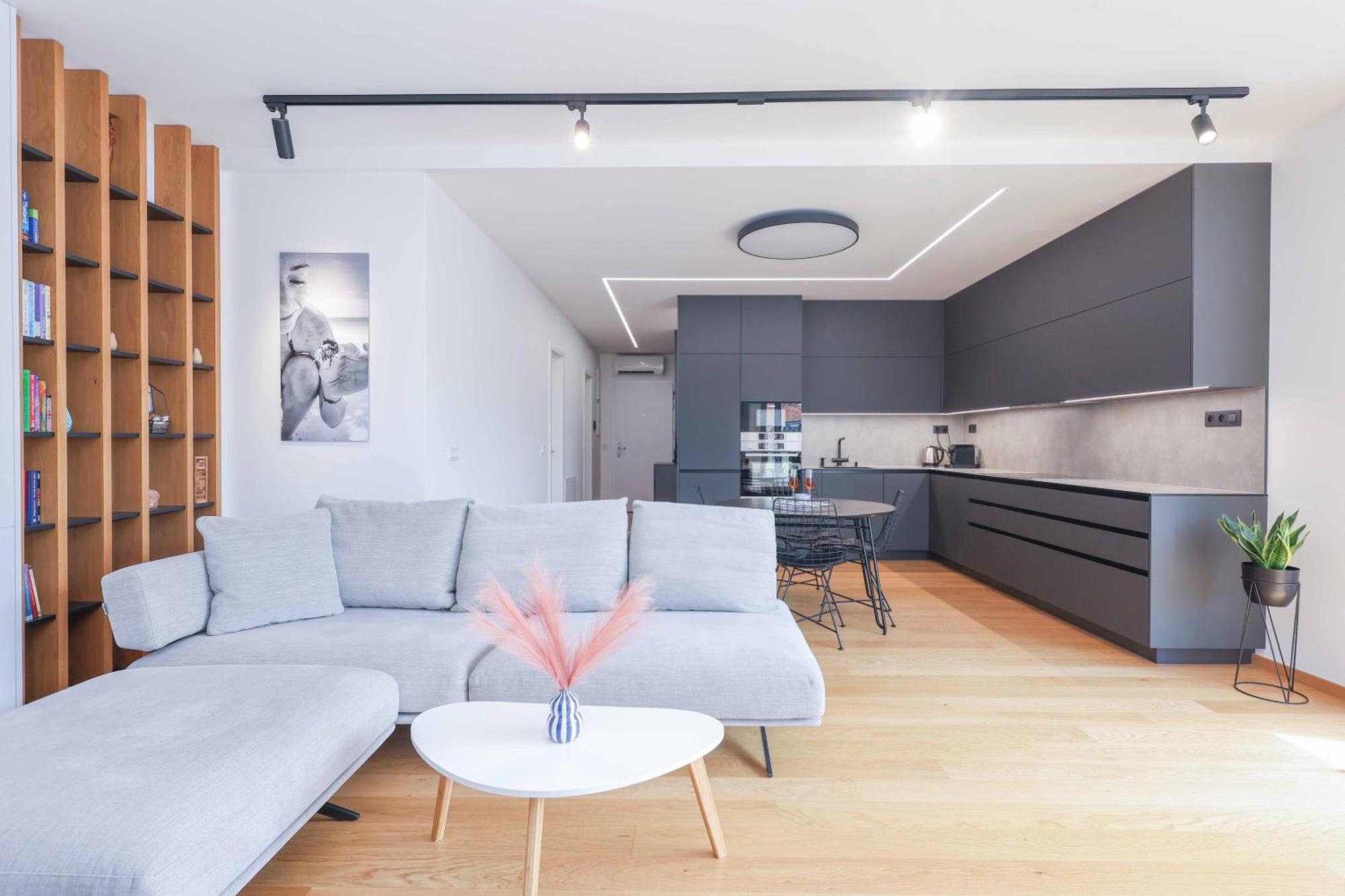 Downtown Luxe Retreat- Konventna Daire Bratislava Dış mekan fotoğraf