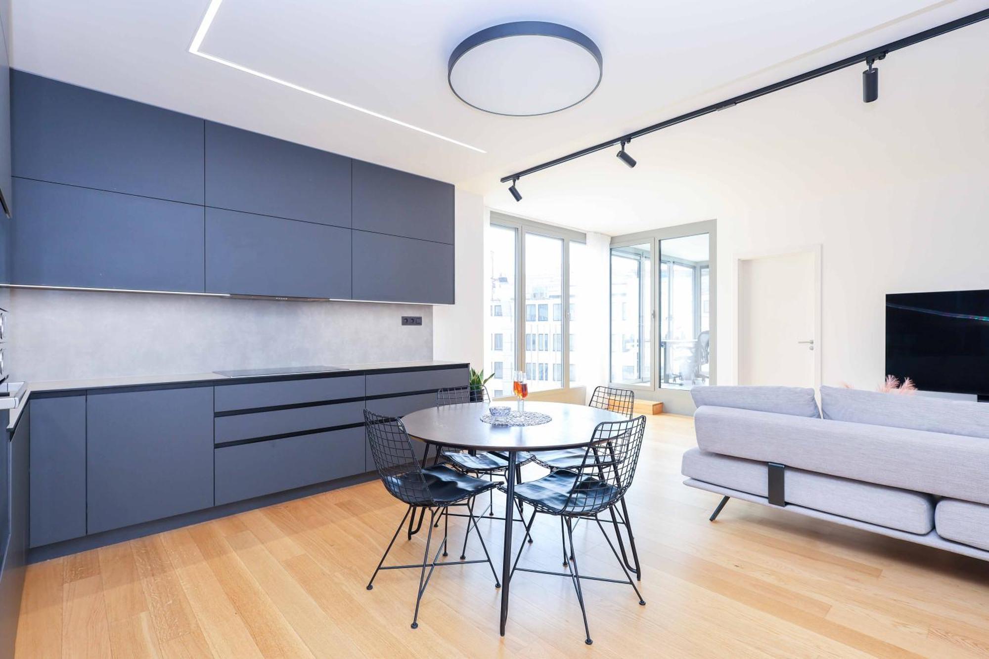 Downtown Luxe Retreat- Konventna Daire Bratislava Dış mekan fotoğraf